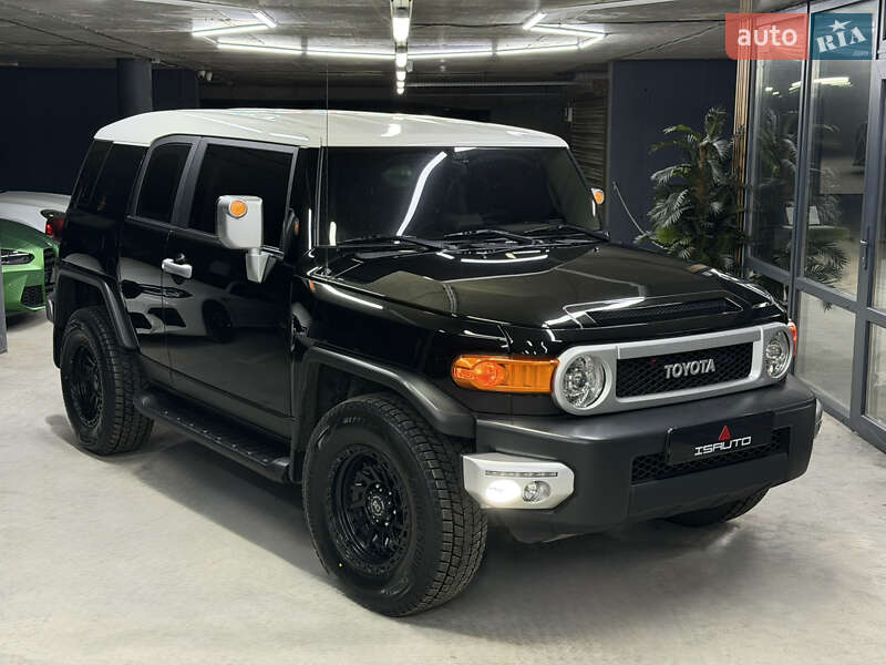 Toyota FJ Cruiser 2016