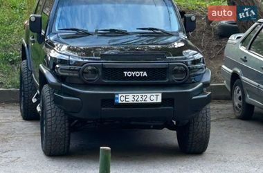Внедорожник / Кроссовер Toyota FJ Cruiser 2011 в Черновцах