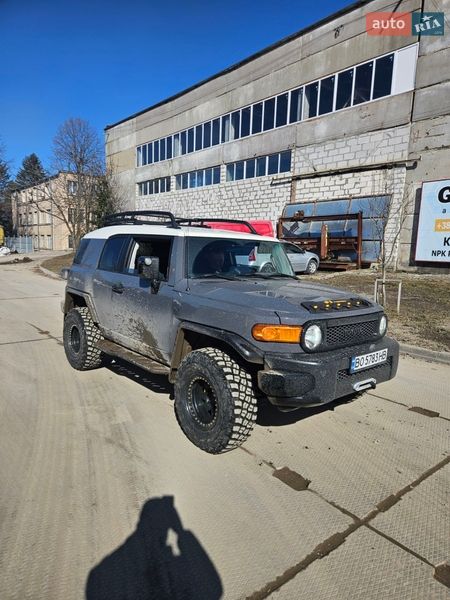 Внедорожник / Кроссовер Toyota FJ Cruiser 2007 в Тернополе