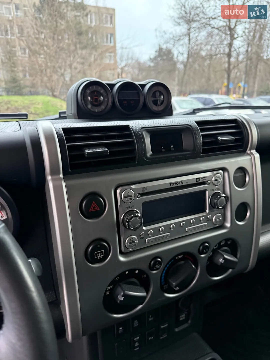 2011 Toyota FJ Cruiser - мініатюра 9