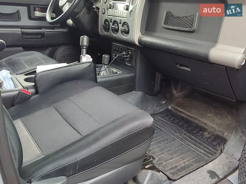 Toyota FJ Cruiser 2014 VIN JTEBU4BF9EK176011 фото оголошення 7 з 51