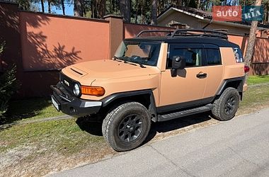 Позашляховик / Кросовер Toyota FJ Cruiser 2007 в Києві