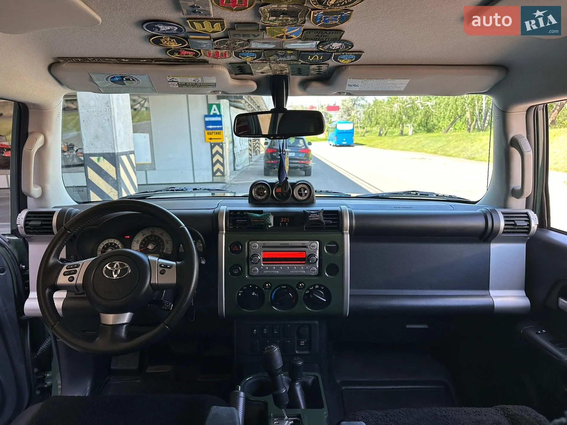 Toyota FJ Cruiser 2012 VIN JTEBU4BF9CK143264 фото оголошення 26 з 40