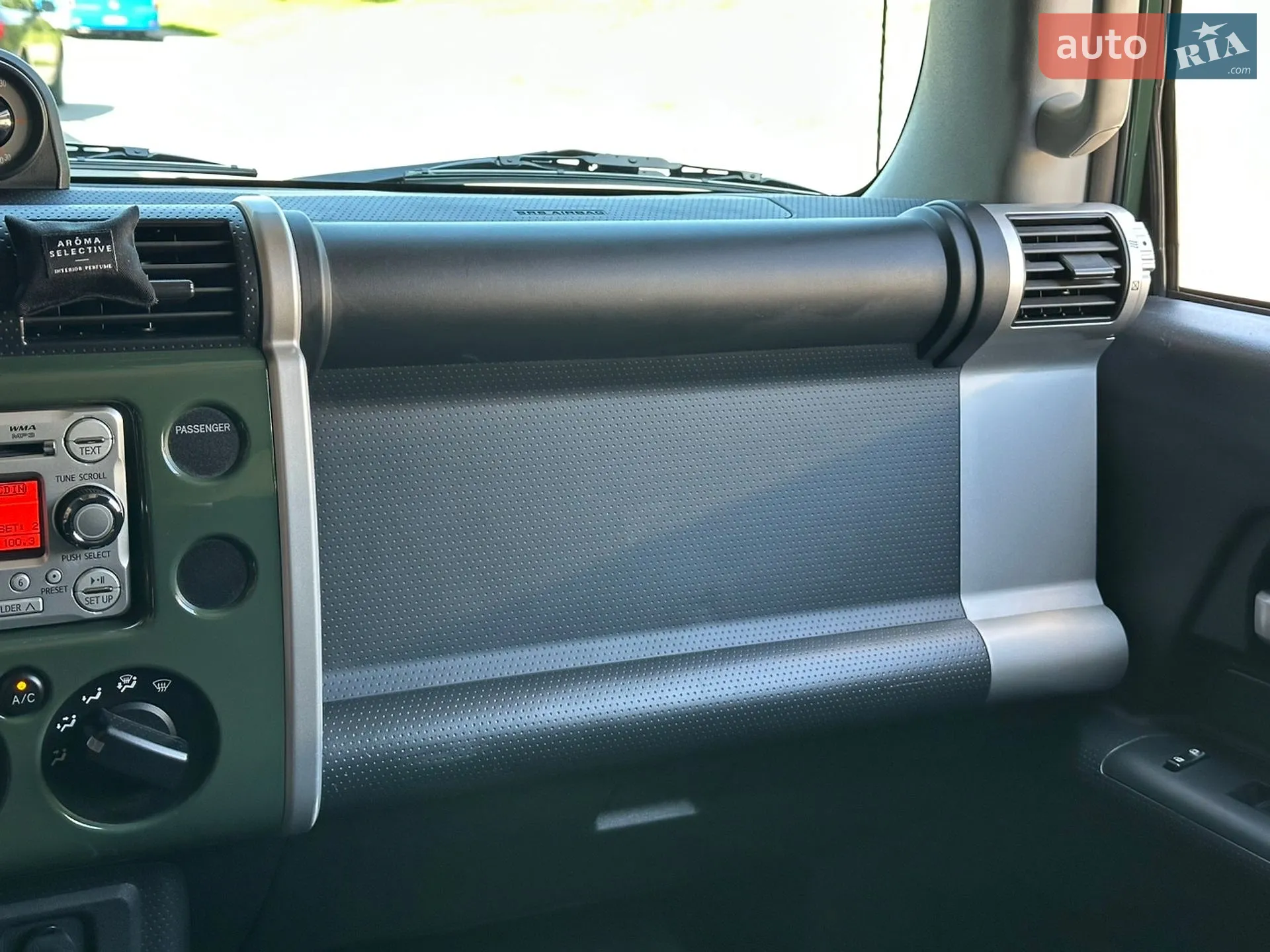 Toyota FJ Cruiser 2012 VIN JTEBU4BF9CK143264 фото оголошення 29 з 40