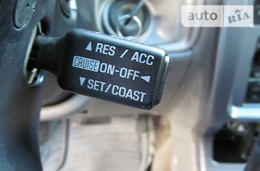 Внедорожник / Кроссовер Toyota Fortuner 2001 в 