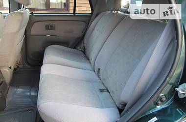 Внедорожник / Кроссовер Toyota Fortuner 2001 в 