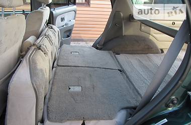 Внедорожник / Кроссовер Toyota Fortuner 2001 в 