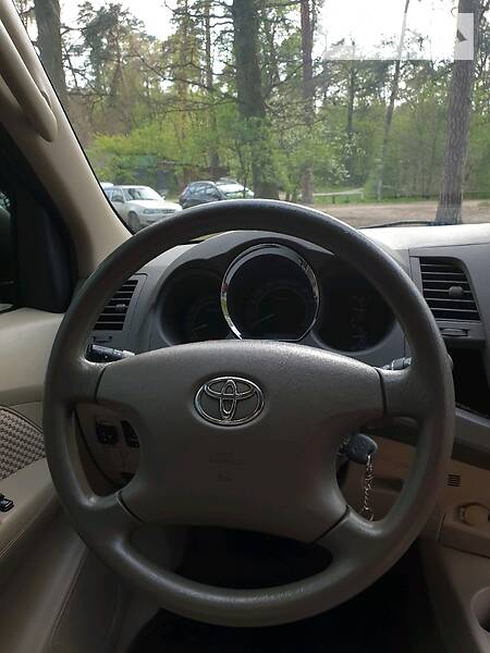 Позашляховик / Кросовер Toyota Fortuner 2007 в Києві