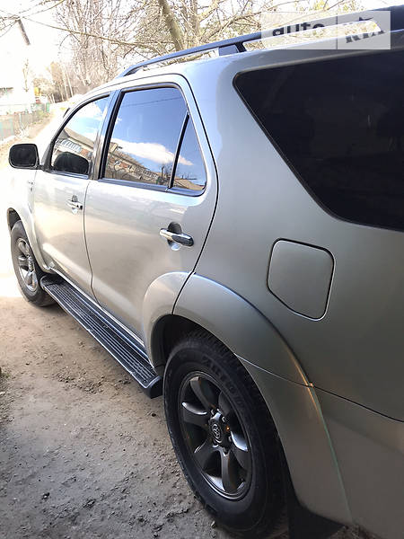 Позашляховик / Кросовер Toyota Fortuner 2005 в Тернополі фото 11 Позашляховик / Кросовер Toyota Fortuner 2005 в Тернополі