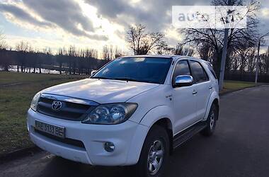 Внедорожник / Кроссовер Toyota Fortuner 2007 в Кривом Роге