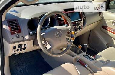 Позашляховик / Кросовер Toyota Fortuner 2007 в 