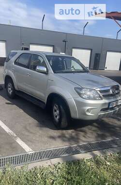 Позашляховик / Кросовер Toyota Fortuner 2006 в Харкові