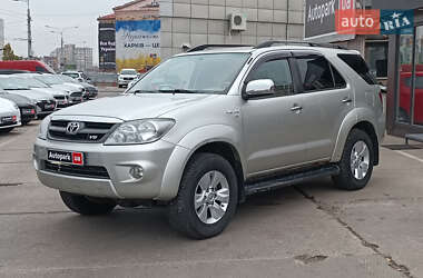 Позашляховик / Кросовер Toyota Fortuner 2006 в Харкові