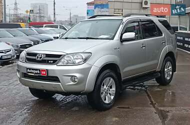 Позашляховик / Кросовер Toyota Fortuner 2006 в Харкові