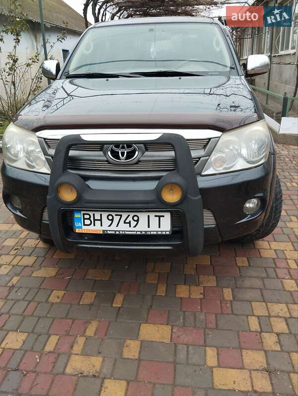 Внедорожник / Кроссовер Toyota Fortuner 2007 в Березовке