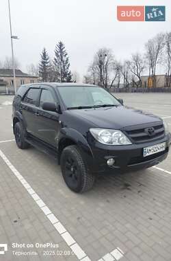 Позашляховик / Кросовер Toyota Fortuner 2005 в Тернополі