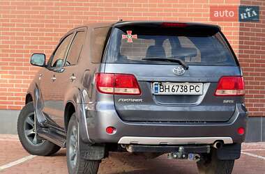 Позашляховик / Кросовер Toyota Fortuner 2006 в Одесі