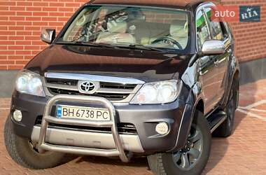 Позашляховик / Кросовер Toyota Fortuner 2006 в Одесі