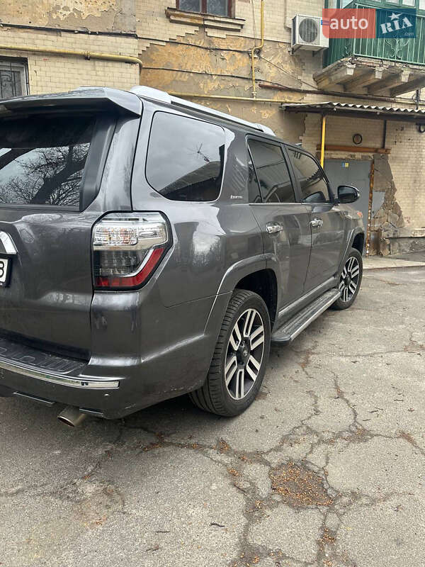 Внедорожник / Кроссовер Toyota Fortuner 2014 в Киеве