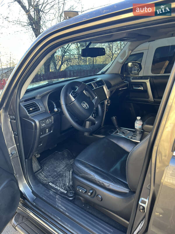Внедорожник / Кроссовер Toyota Fortuner 2014 в Киеве
