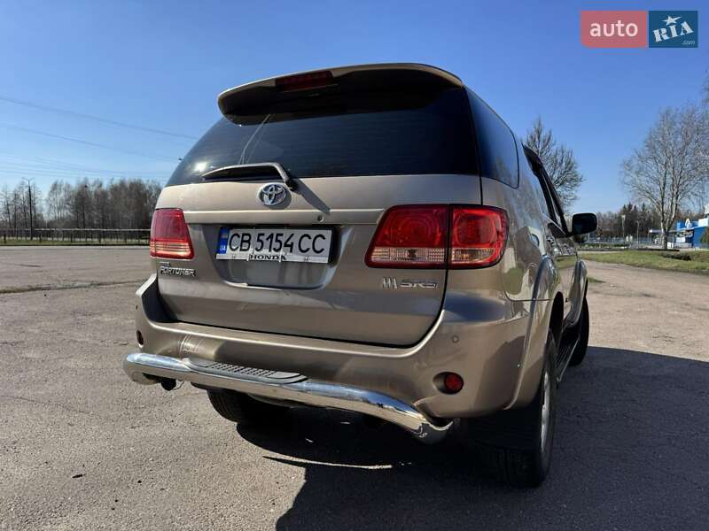 Внедорожник / Кроссовер Toyota Fortuner 2008 в Коропе