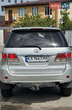 Внедорожник / Кроссовер Toyota Fortuner 2007 в 