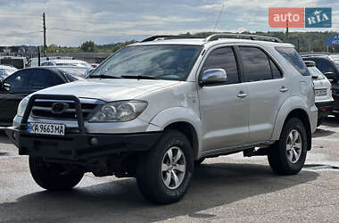 Внедорожник / Кроссовер Toyota Fortuner 2007 в 