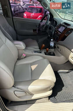 Внедорожник / Кроссовер Toyota Fortuner 2007 в 