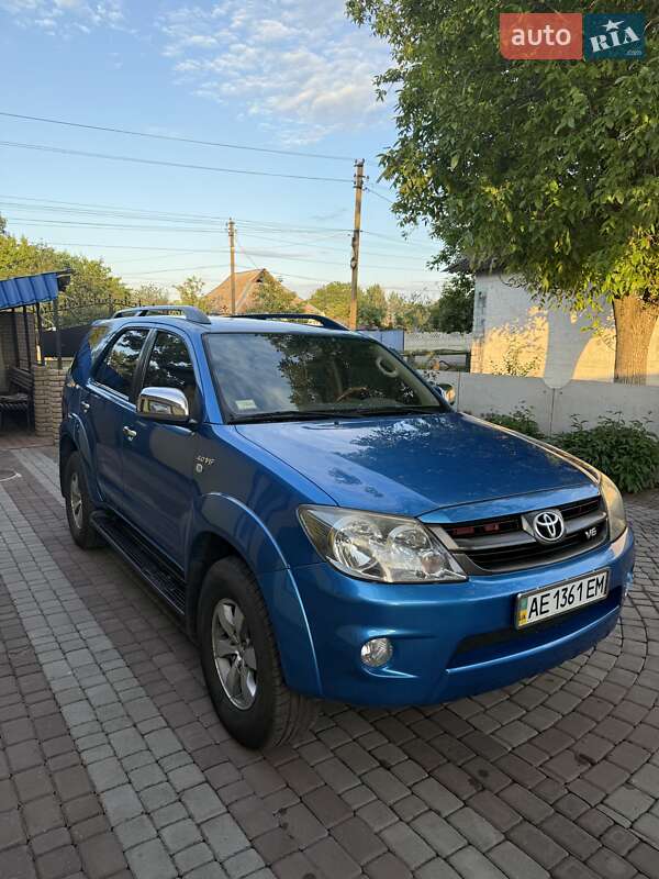 Toyota Fortuner 2007