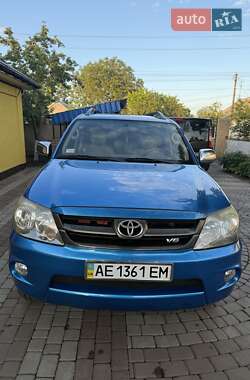 Внедорожник / Кроссовер Toyota Fortuner 2007 в 