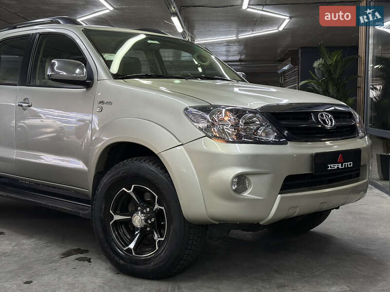 Внедорожник / Кроссовер Toyota Fortuner 2007 в Одессе