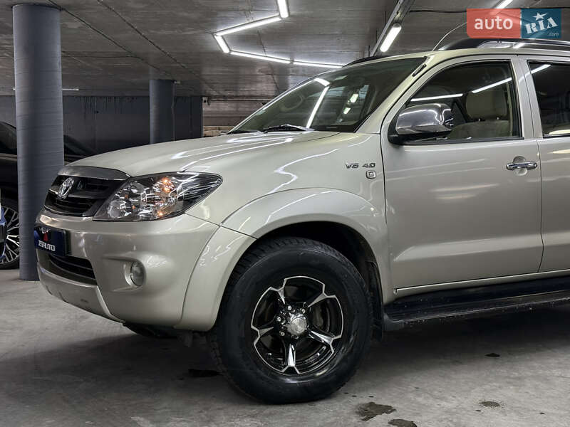 Внедорожник / Кроссовер Toyota Fortuner 2007 в Одессе