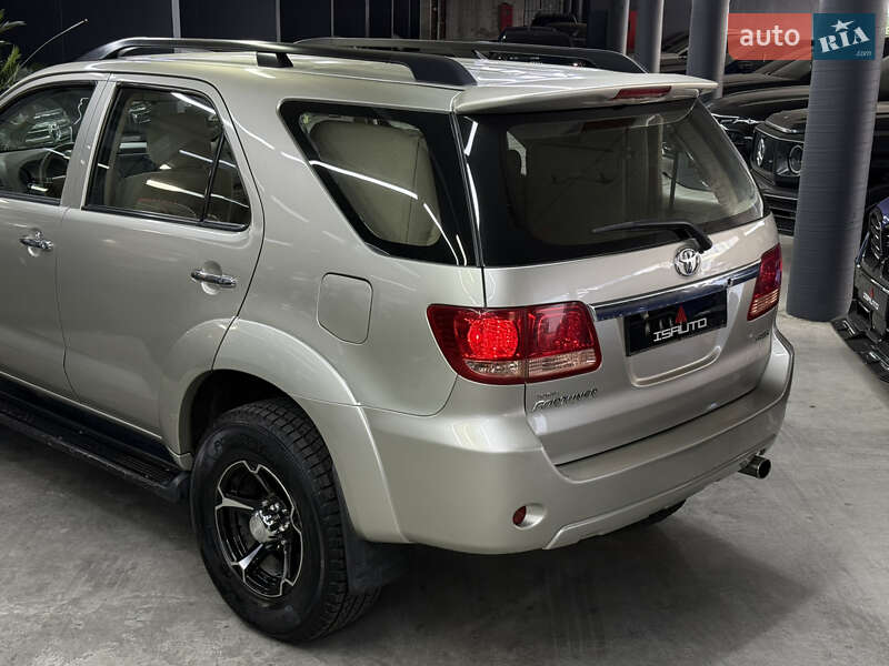 Внедорожник / Кроссовер Toyota Fortuner 2007 в Одессе