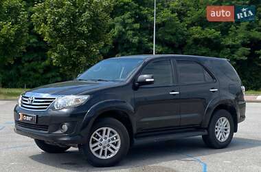 Внедорожник / Кроссовер Toyota Fortuner 2013 в Львове