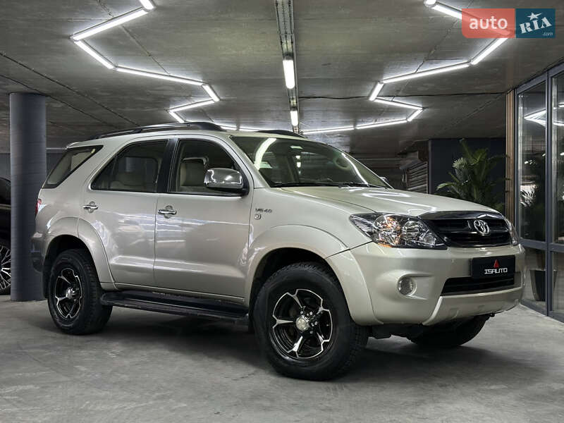 Внедорожник / Кроссовер Toyota Fortuner 2007 в Одессе