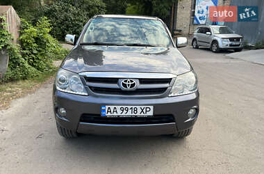 Внедорожник / Кроссовер Toyota Fortuner 2008 в Киеве