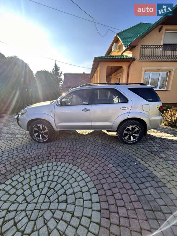 Внедорожник / Кроссовер Toyota Fortuner 2007 в Тячеве фото 3 Внедорожник / Кроссовер Toyota Fortuner 2007 в Тячеве