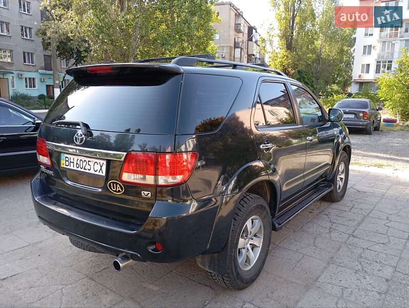 Внедорожник / Кроссовер Toyota Fortuner 2006 в Одессе