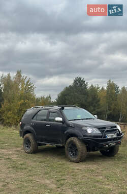 Внедорожник / Кроссовер Toyota Fortuner 2006 в Львове