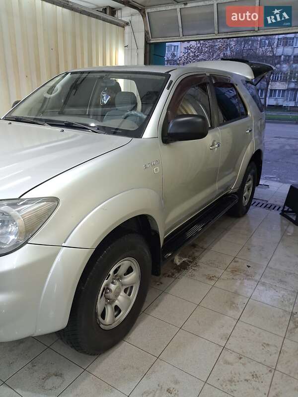 Позашляховик / Кросовер Toyota Fortuner 2007 в Одесі фото 2 Позашляховик / Кросовер Toyota Fortuner 2007 в Одесі