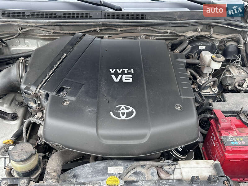 Внедорожник / Кроссовер Toyota Fortuner 2006 в Харькове фото 32 Внедорожник / Кроссовер Toyota Fortuner 2006 в Харькове