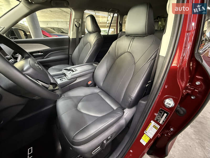 Внедорожник / Кроссовер Toyota Grand Highlander 2023 в Одессе
