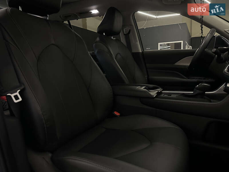 Позашляховик / Кросовер Toyota Grand Highlander 2024 в Миколаєві