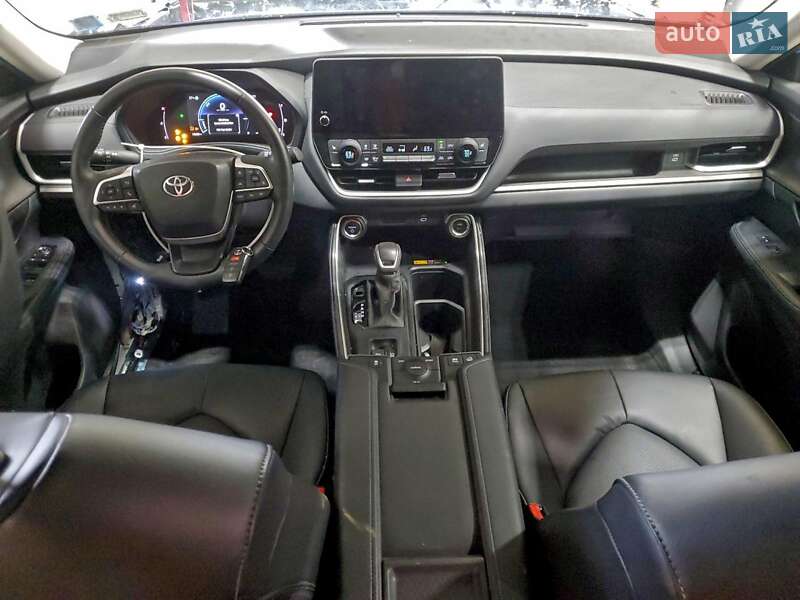 Внедорожник / Кроссовер Toyota Grand Highlander 2024 в Полтаве фото 8 Внедорожник / Кроссовер Toyota Grand Highlander 2024 в Полтаве