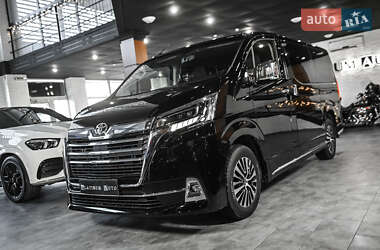 Мінівен Toyota Granvia 2022 в Одесі