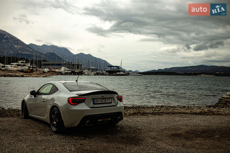 Toyota GT 86 2012