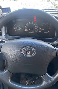  Toyota Hiace 2007 в 