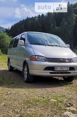 Мікровен Toyota Hiace 2004 в Тячеві