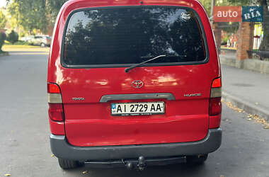 Грузовой фургон Toyota Hiace 2004 в Фастове