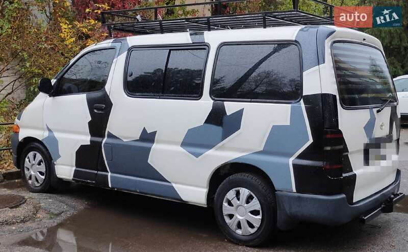Мінівен Toyota Hiace 1997 в Одесі